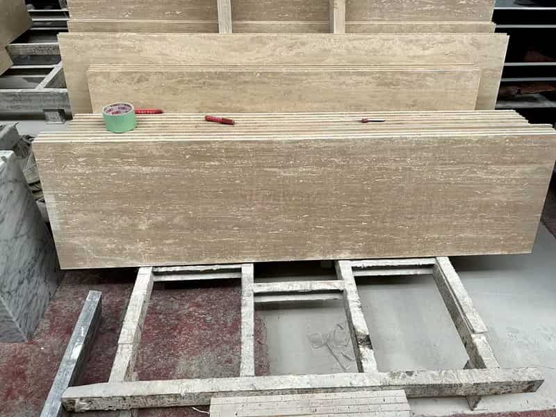 سنگ تراورتن ابرکوه با ساب‌پذیری مناسب و سطح یکنواخت